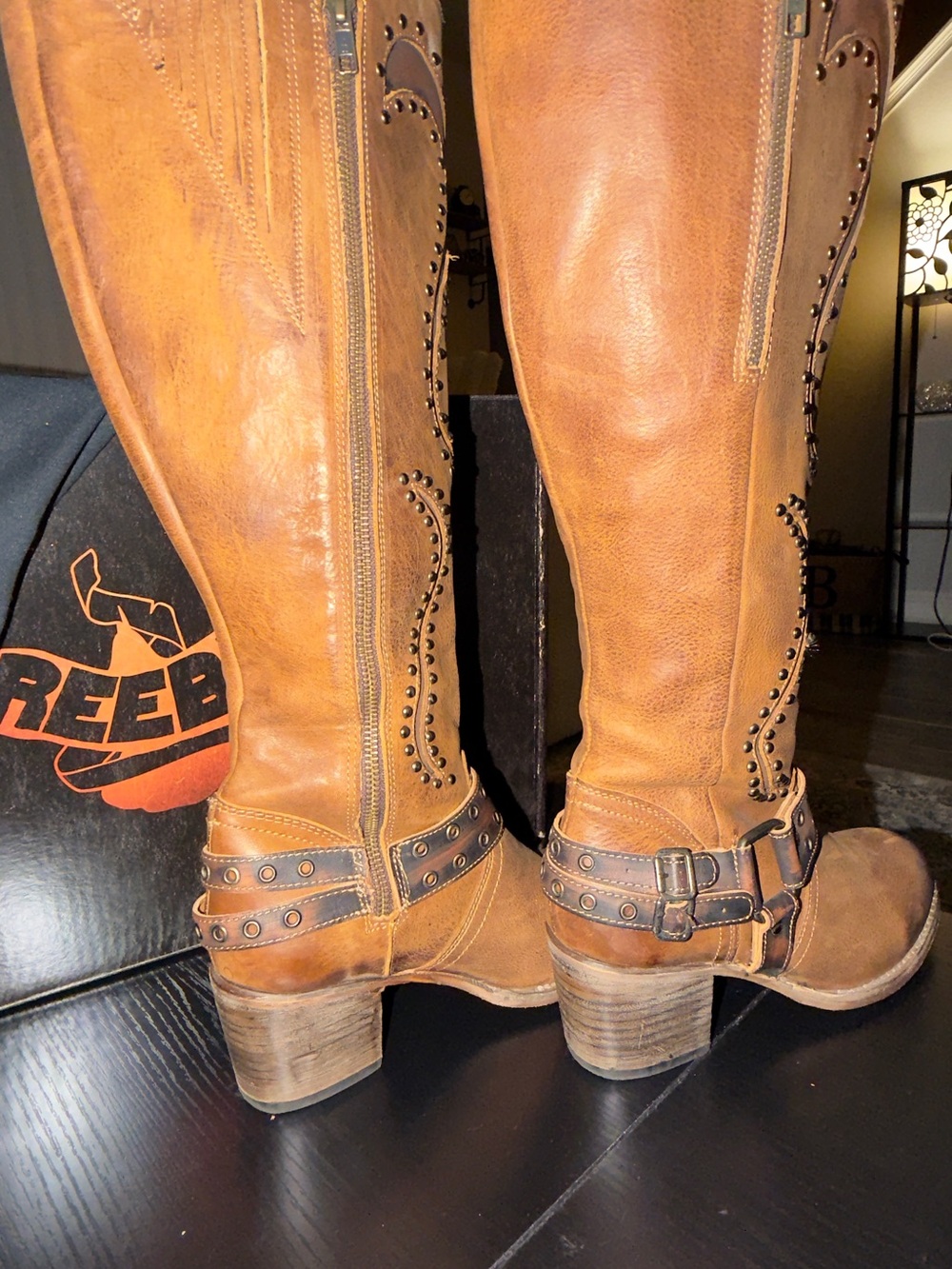 π€ β¨ππ€ FREEBIRD by Steven Coyote Brown Leather Tall Boots Size 9 Studded Western! - Picture 11 of 13